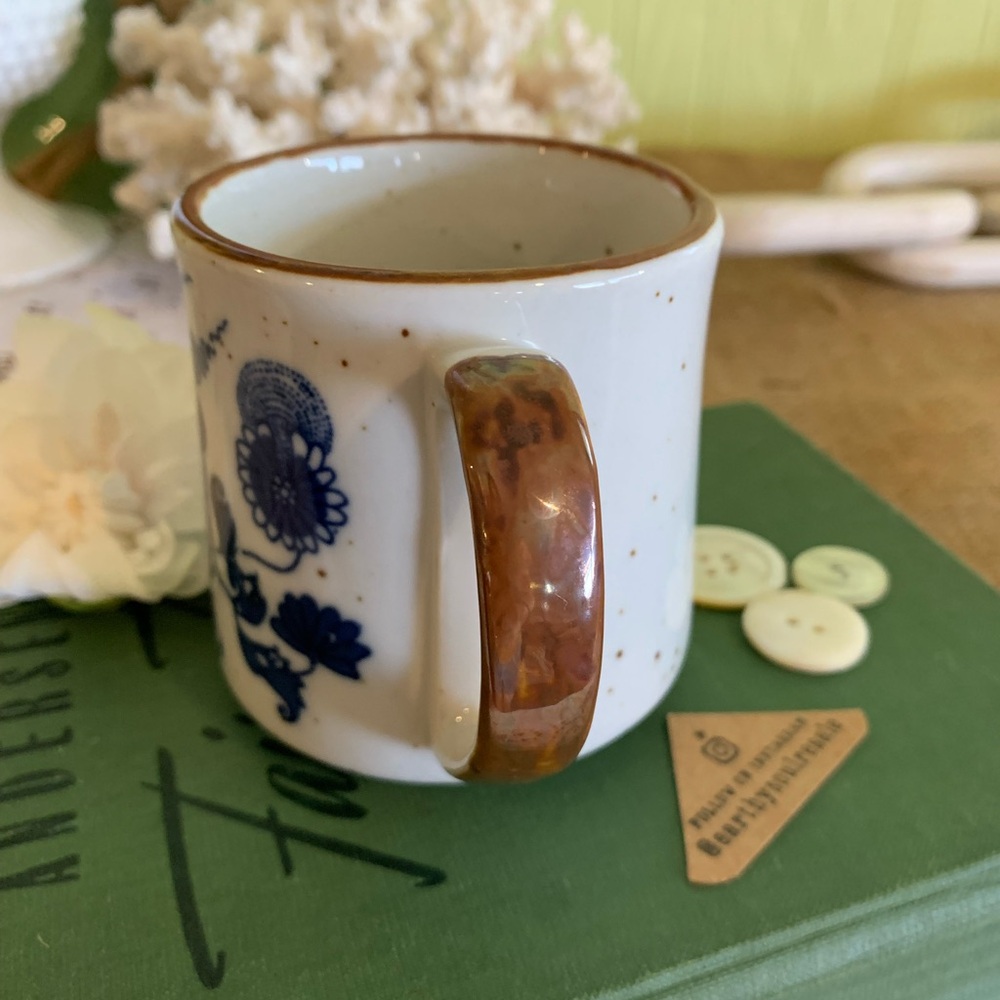 Vintage Stoneware Mug 🌀 - Picture 5 of 8